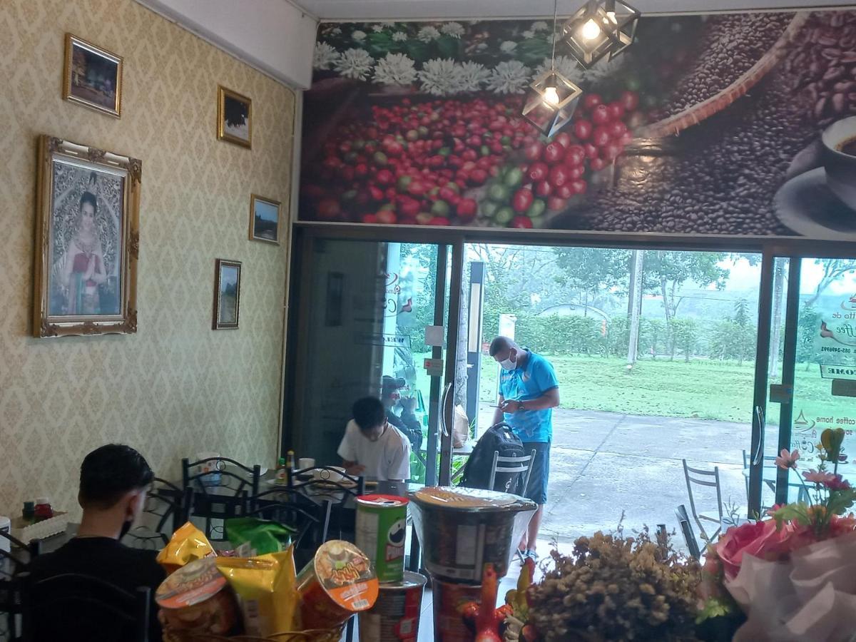 Amaretto Hostel Сурат-Тхані Екстер'єр фото